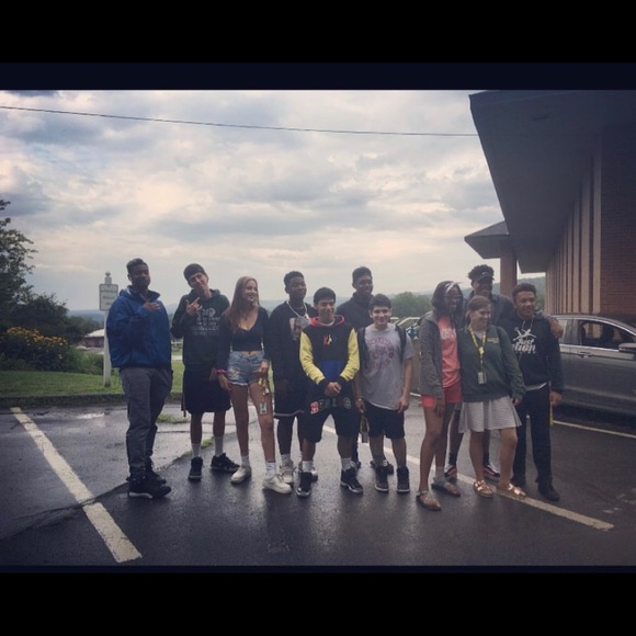 Meet your Posher, Unfortunate - Picture 1 of 1